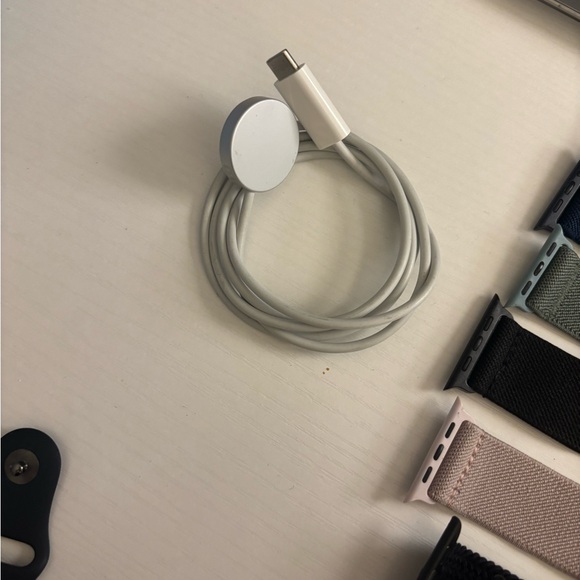 Apple Watch Series 8 + GPS 45mm Aluminum Case with Original Band and Charger - Picture 12 of 16